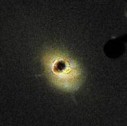 ������ 3C273. ���� ����